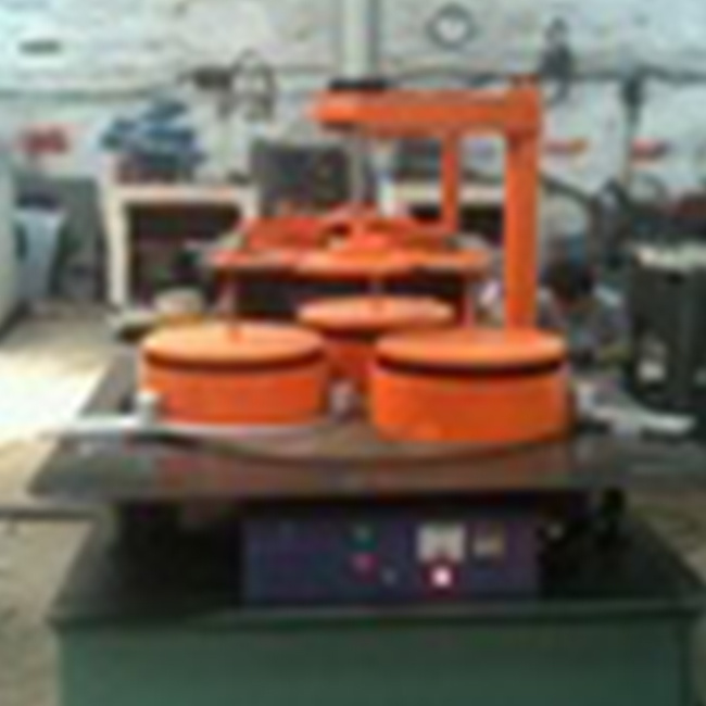 自提(tí)式擋圈(quan)調速抛(pāo)光機